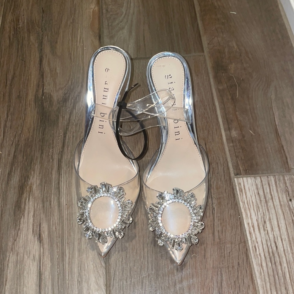 NWT Gianni binni heels
